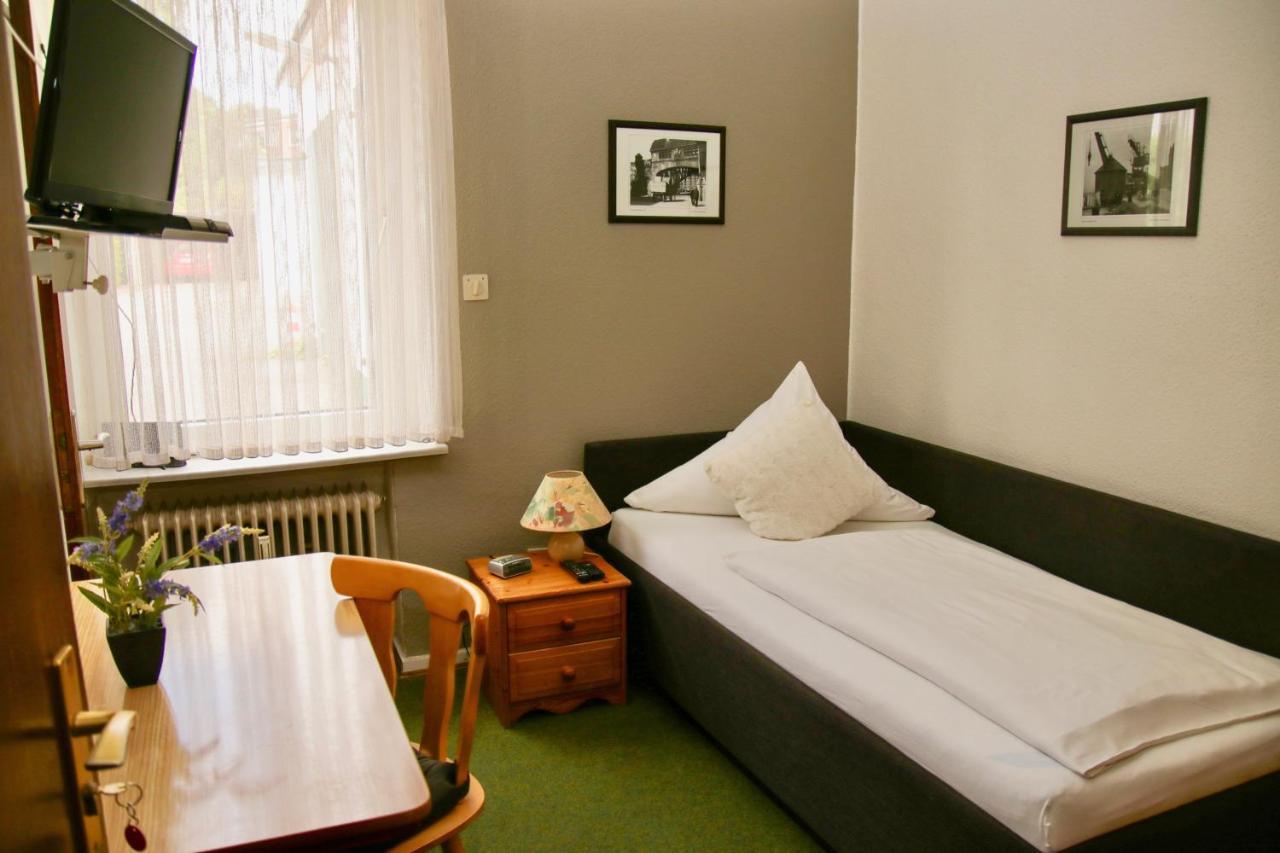 Hotel Meiendorfer Park Free Parking Hamburgo Exterior foto